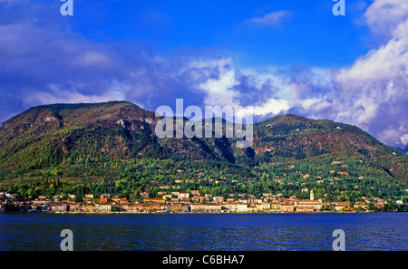 Salò est une commune italienne de la Province de Brescia dans la région de Lombardie (Italie du nord) sur les rives du lac de Garde. Banque D'Images