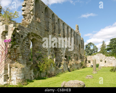 Les ruines de la ville historique de Jervaulx Abbaye cistercienne du xiie siècle près de Leyburn dans le Yorkshire Dales Banque D'Images