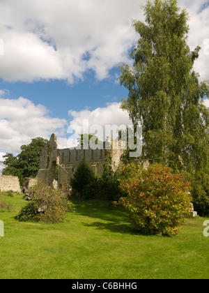 Les ruines de la ville historique de Jervaulx Abbaye cistercienne du xiie siècle près de Leyburn dans le Yorkshire Dales Banque D'Images