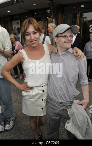 Lola Duenas et Sébastien Urbanski lors de la première de moi aussi à Berlin. Berlin, Allemagne - 04.08.2010. Crédit ; Banque D'Images