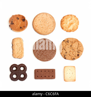 Sélection de différents types de biscuit sur un fond blanc Banque D'Images