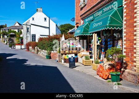 La rue principale qui traverse le joli village de Morthoe près de Herne Bay dans le nord du Devon, England, UK Banque D'Images