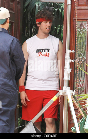 Jon Heder dans un décor de cinéma en tournage à Toluca Lake Los Angeles, Californie - 24.06.10 Banque D'Images