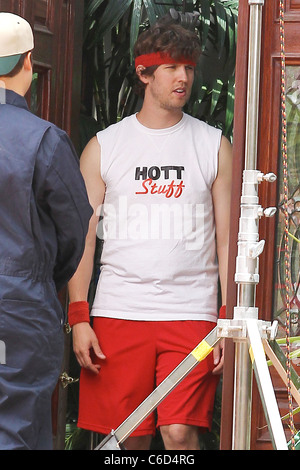 Jon Heder dans un décor de cinéma en tournage à Toluca Lake Los Angeles, Californie - 24.06.10 Banque D'Images