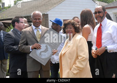 Katherine Jackson Gary héberge Memorial et du lancement officiel de la Michael Jackson Monument Gary, Indiana - 25.06.10 * Banque D'Images