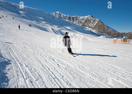 Hintertuxer Gletscher suis Skifahrer, skieur au glacier de Hintertux Banque D'Images