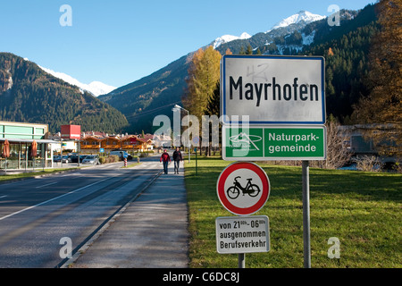 Mayrhofen, beliebter und Ferienort Marktgemeinde im Zillertal, nom de lieu Signe, Mayrhofen, célèbre et populaire holiday area Banque D'Images