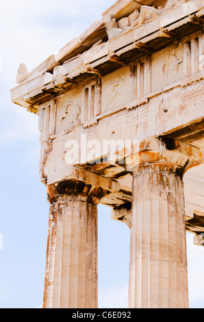 Grèce, Athènes, acropole, des colonnes doriques du Parthénon Banque D'Images