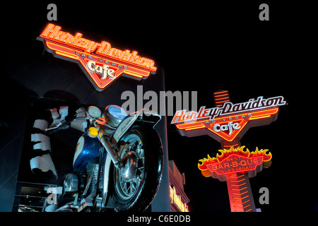 Harley Davidson cafe sur Las Vegas Blvd. de nuit-Las Vegas, Nevada, USA. Banque D'Images