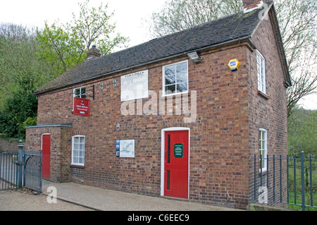 L'original Toll House par le célèbre pont de fer à Ironbridge, Shopshire Banque D'Images