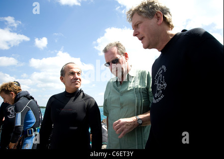 Le Président Felipe Calderon du Mexique avec Peter Greenberg et directeur John Feist Banque D'Images