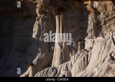 Hoodoo rock formations situé dans la zone de lavage Wahweap Lake Powell - Utah, États-Unis Banque D'Images