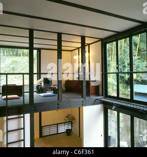 Salon moderne dans une maison japonaise Banque D'Images