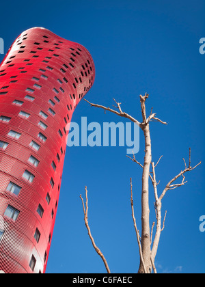 Hotel Porta Fira est l'un des plus beaux bâtiments modernes situés dans la région de Barcelone. Banque D'Images