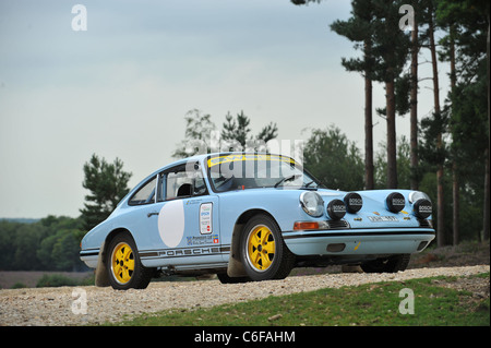 1965 Porsche 911 voiture de rallye FIA SWB Banque D'Images