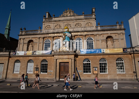 Damien Hurst Exposition au Royal West of England Academy of Art, Bristol, England, UK Banque D'Images