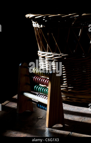 Abacus et couffin,abacus, comptabilité, comptes, plus ancienne,, antique, colle, brown, affaires, close-up, gros plan, de conseil Banque D'Images