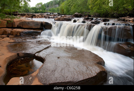 Le Wath Wain Falls de Keld, Swaledale North Yorkshire Angleterre UK Banque D'Images