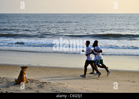 Lumley Beach dans la soirée, Freetown, Sierra Leone, Afrique de l'Ouest Banque D'Images