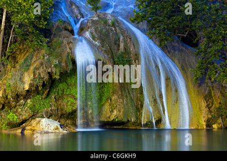 La photographie de nuit à Turner Falls Banque D'Images