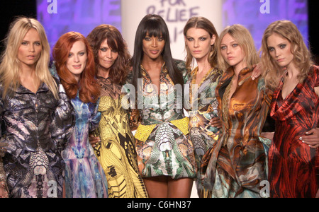 Supermodèles Daphne Guinness, Karen Elson, Helena Christensen et Naomi Campbell Mercedes-Benz IMG New York Fashion Week Automne Banque D'Images