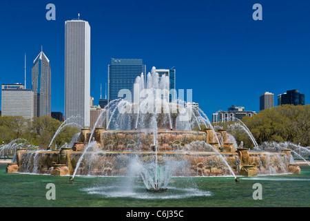 La Clarence Buckingham Memorial Fountain sur Lakeshore Dr. à Chicago, Illinois, USA. Banque D'Images