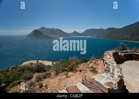 Depuis le plus haut point d'observation sur Chapmans Peak Drive à plus de Hout Bay. Banque D'Images