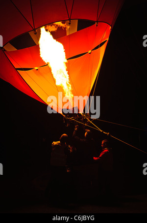 Strathaven Balloon Festival 'incandescence du soir' Banque D'Images