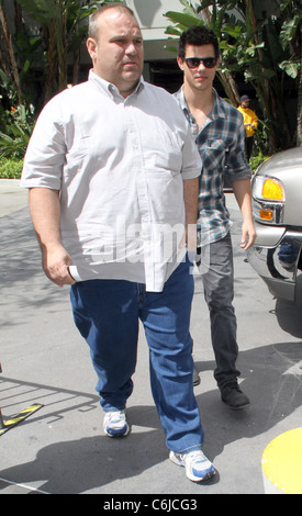 Taylor Lautner acteur arrivant au Staples Center pour assister à l'A.L. Par rapport à la Lakers San Antonio Spurs match de basket-ball Los Banque D'Images