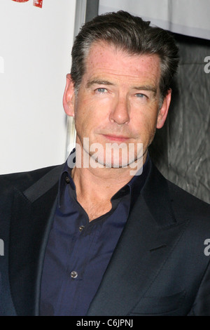 Pierce Brosnan New York premiere de 'Remember me' à la Paris Theatre New York City, USA - 01.03.10 Banque D'Images