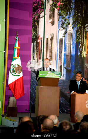 Le Président Felipe Calderon s'exprimant à la conférence de Mexico Banque D'Images