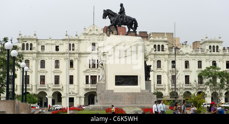 Monument de Jose de San Martin, la Plaza San Martin, Centre historique de Lima, Lima, Pérou Banque D'Images
