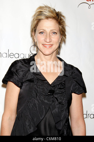 L'actrice Edie Falco assiste à la Drama League's 26e gala annuel de toutes les étoiles, 'une célébration musicale de Broadway, respect des Banque D'Images