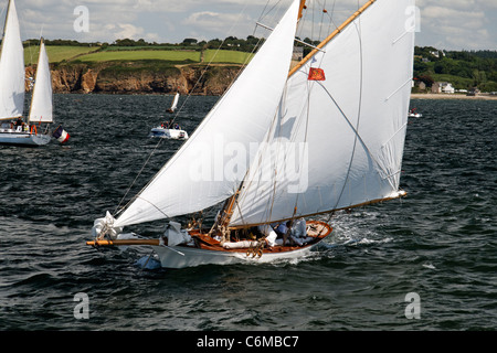 Fyne : classic yacht, réplique William Fife III (1889), Plan de gaff cutter, ' Temps Fête ', Douarnenez, Bretagne, France. Banque D'Images