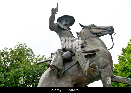Texas Ranger le Capitaine John Coffee 'Jack' Hays (1817-1883) statue sur les Hays County Courthouse motif à San Marcos, Texas Banque D'Images
