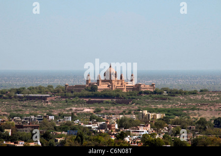 Vue panoramique avec l'Umaid Bhawan Palace Jodhpur Rajasthan Inde Banque D'Images