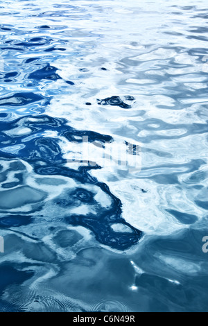 Avec des vagues de l'eau, peut être utilisé comme abstract background Banque D'Images