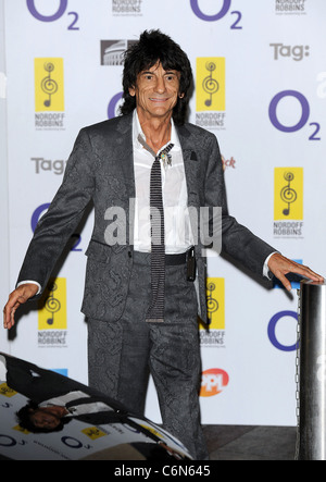 Ronnie Wood O2 Silver Clef Awards 2010 tenue à l'hôtel Hilton de Londres, le Park Lane - Arrivées. Londres, Angleterre - 02.07.10 Banque D'Images