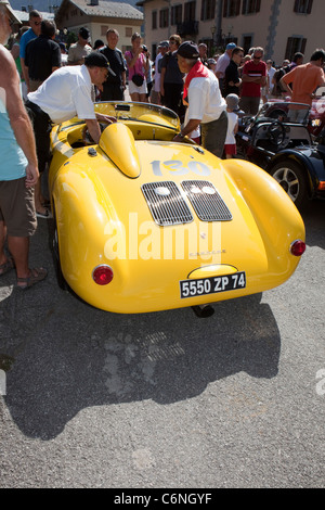 Rassemblement des voitures classiques à Praz-sur-Arly le 21 août 2011 Banque D'Images