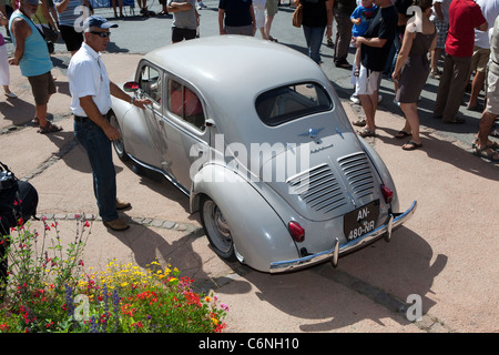 Rassemblement des voitures classiques à Praz-sur-Arly le 21 août 2011 Banque D'Images