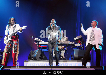 Vernine Blanc, Maurice White et Philip Bailey de Earth, Wind and Fire effectuer au Seminole Hard Rock Hotel and Casino difficile Banque D'Images