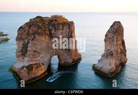 Pigeon Rocks. Beyrouth, Liban Banque D'Images