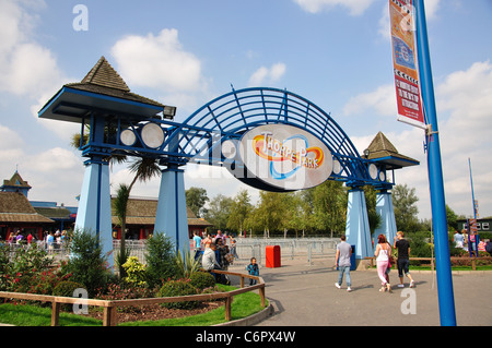 Panneau d'entrée, le parc à thème Thorpe Park, Chertsey, Surrey, Angleterre, Royaume-Uni Banque D'Images