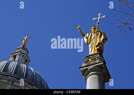 La Cathédrale St Paul, cimetière, Londres. Banque D'Images