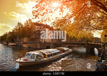 L'Europe, Pays-Bas, Amsterdam, excursion en bateau sur le Canal Banque D'Images