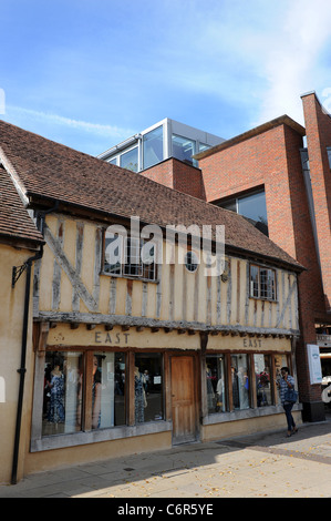 Solihull High Street, dans le West Midlands England Uk Banque D'Images