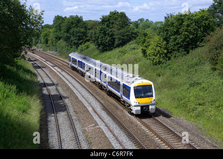 Chiltern Railways class 168 Nombre 168 113 passe par Hatton avec un Birmingham Snow Hill - Londres Marylebone sur service 20-0 Banque D'Images