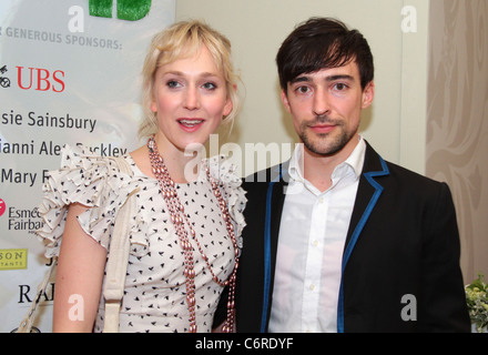 Hattie Morahan et Blake Levasseur , assiste à l'Antiquités Art Gala Londres Londres, Angleterre - 09.06.10 Schirley Amaral Banque D'Images