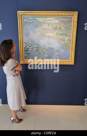 Bassin aux nymphéas de Claude Monet - 1906, évalués à 40 millions de livres d'Art Moderne et impressionniste Vente du soir le 23 juin 2010 - Communiqué Banque D'Images