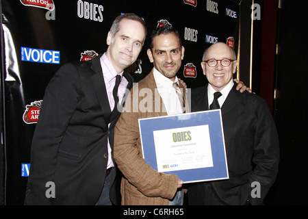 Jack Cummings III, Jonathan Hammond et Mart Crowley participant à la 2010 Village Voice prix OBIE, honorant le meilleur de Banque D'Images